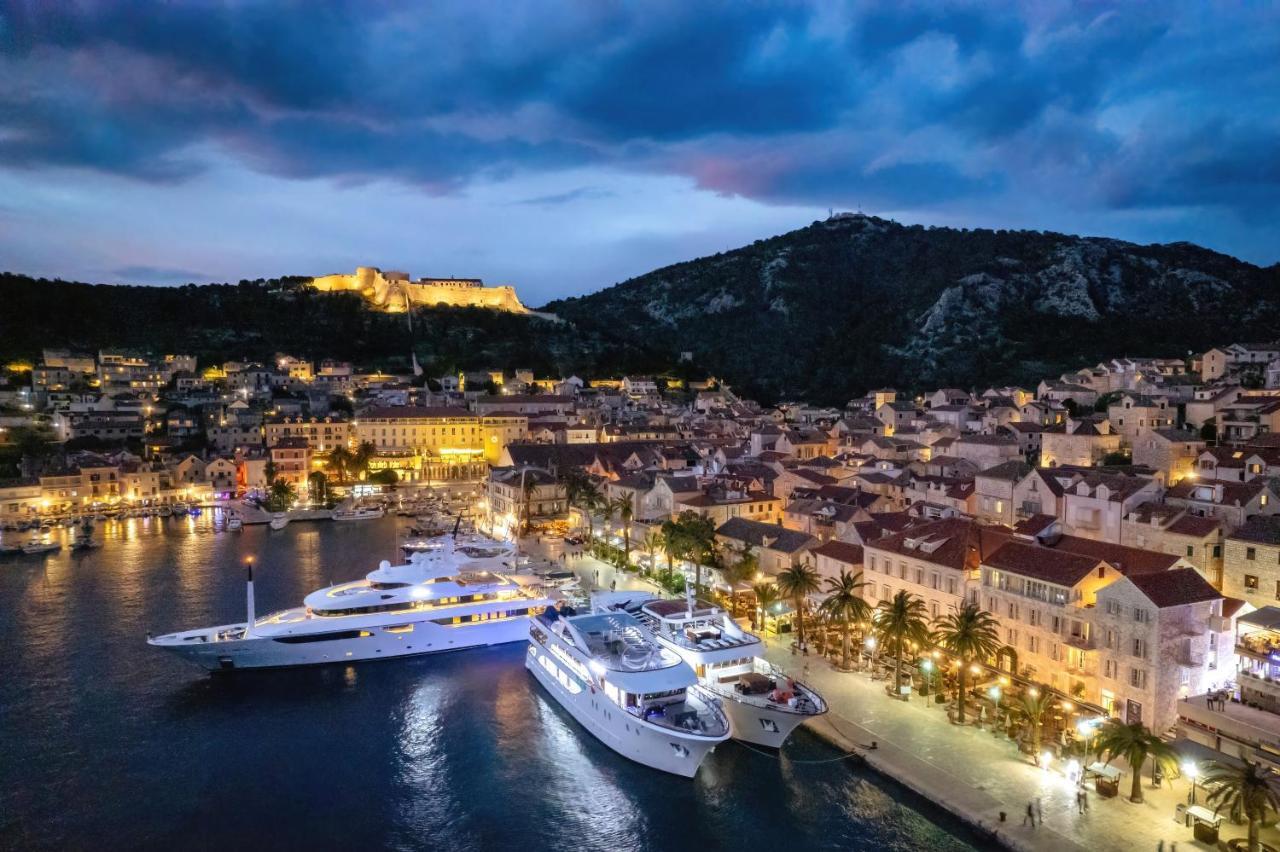 Riva Marina Hvar Hotel Hvar Town Exterior photo